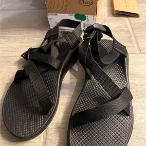 Like New Women’s Chaco Sandals Size 8